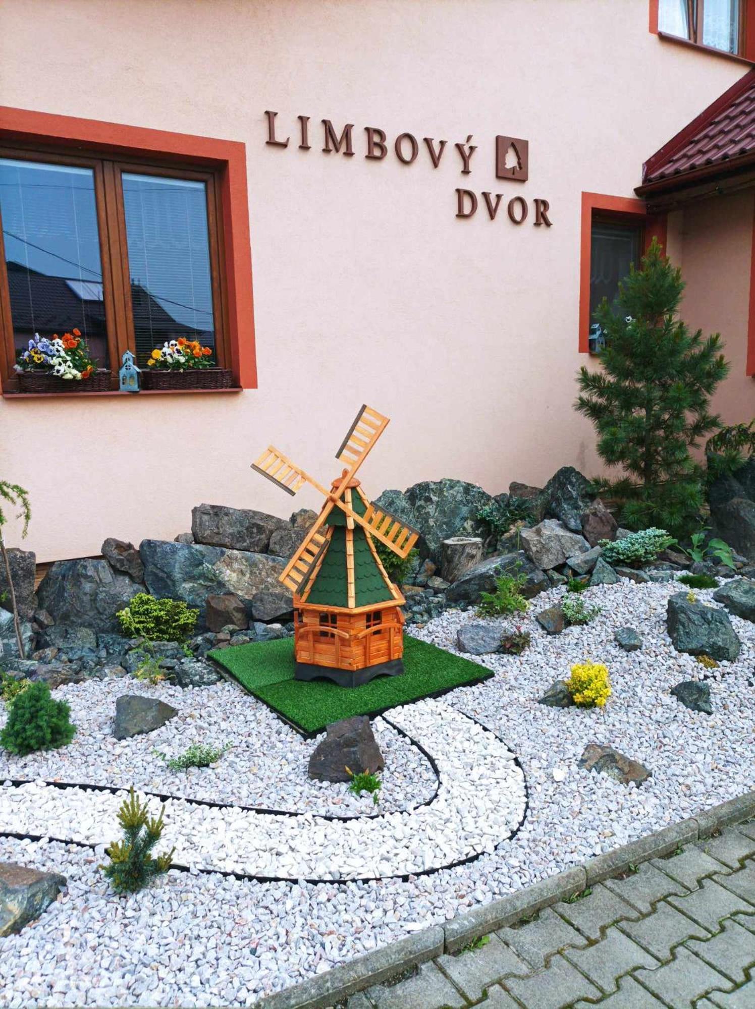 Отель Pezion Limbovy Dvor Врбов Экстерьер фото